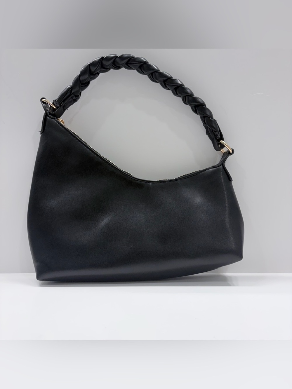 Urban Expressions Vegan Leather Handbag | Black Gold Hardware Chevron Lining